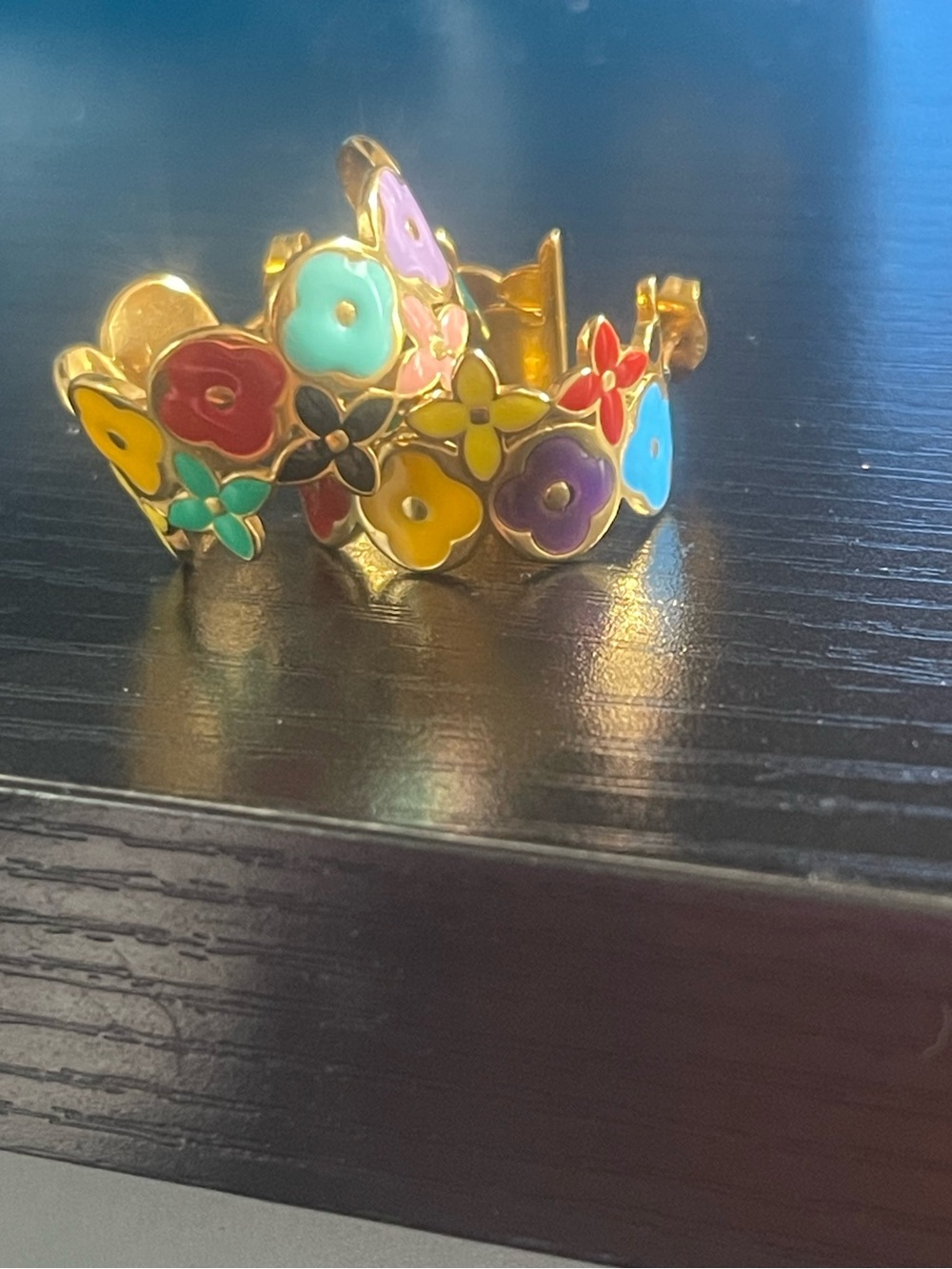 “L” Inspo Post Back Earrings